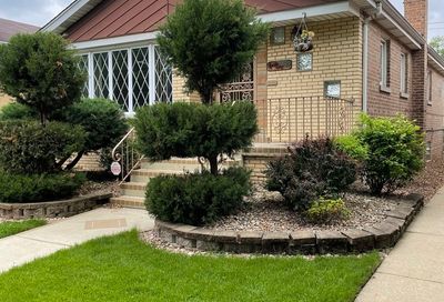 4942 S Leclaire Avenue Chicago IL 60638
