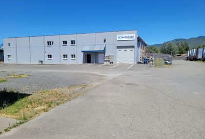 928-960 SE M Street Grants Pass OR 97526