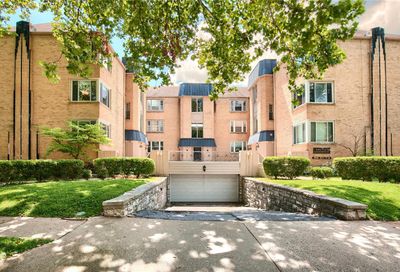 7544 York Drive St Louis MO 63105