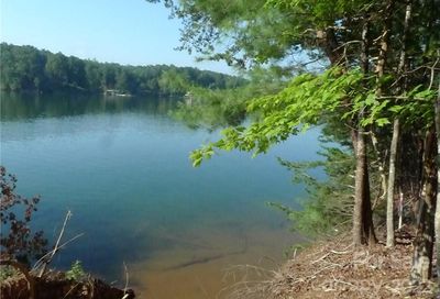 27 W Point Drive Nebo NC 28761