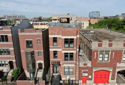 1042 N Orleans Street Chicago IL 60610