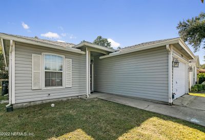 3927 Grand Central Pl E Jacksonville FL 32246
