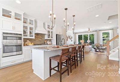 4008 Hidden Oaks Drive Charlotte NC 28205