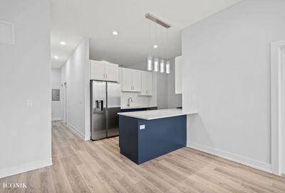 2402 W Carmen Avenue Chicago IL 60625