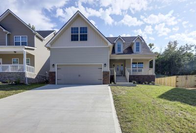 384 Barry Dr Clarksville TN 37040