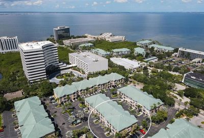 3203 Bay Club Circle Tampa FL 33607