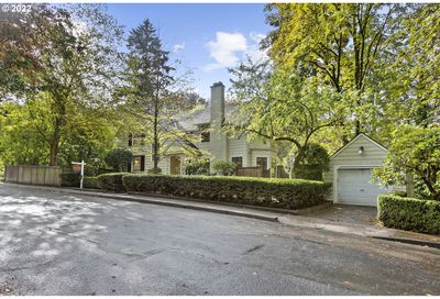 2321 SW Montgomery Dr Portland OR 97201