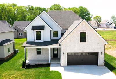 454 Spiderwort Dr Clarksville TN 37043