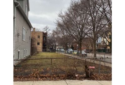 3335 W Belden Avenue Chicago IL 60647