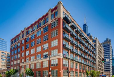 333 S Desplaines Street Chicago IL 60661