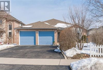 514 YORKSHIRE Drive Waterloo ON N2T2V1