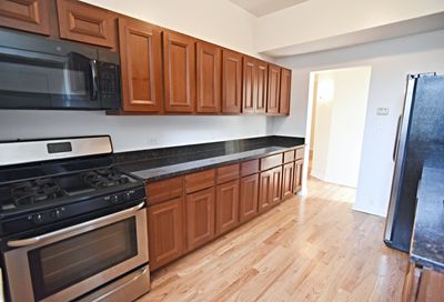 714 W Buckingham Place Chicago IL 60657
