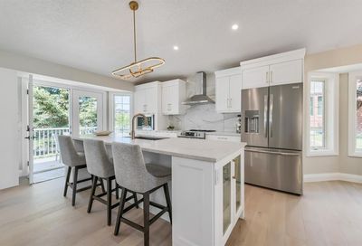 151 Sienna Park Green SW Calgary AB T3H3N7