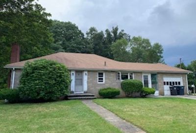128 Westwood Pkwy Southbridge MA 01550