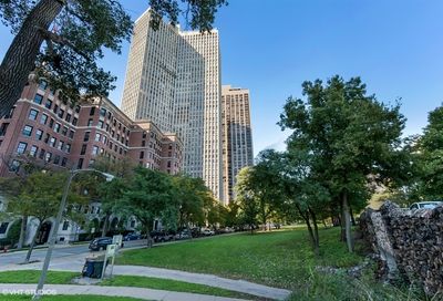 2626 N Lakeview Avenue Chicago IL 60614