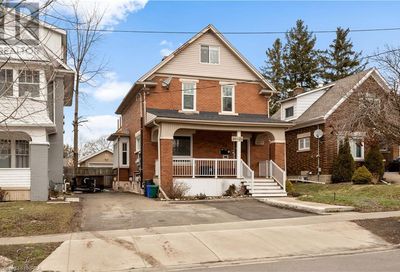 22 SHELDON Avenue N Kitchener ON N2H3M2