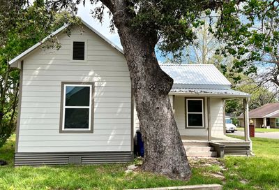851 S Franklin Street La Grange TX 78945