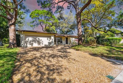 615 69th Avenue S St Petersburg FL 33705