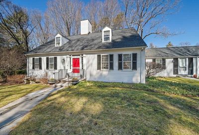 1 Sabrina Farm Wellesley MA 02482