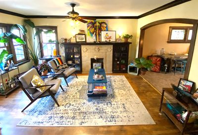 3243 W Berteau Avenue Chicago IL 60618
