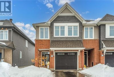 835 CEDAR CREEK DRIVE Ottawa ON K1T0N5