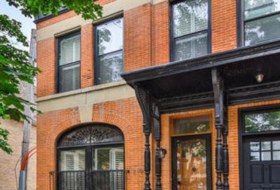 210 W Saint Paul Avenue Chicago IL 60614