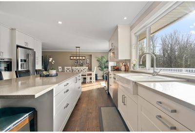 3715 ROBSON DRIVE Abbotsford BC V2S6G8