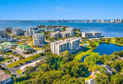 220 Belleview Boulevard Belleair FL 33756