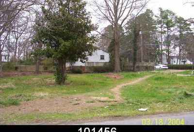 922 W Davidson Avenue Gastonia NC 28052