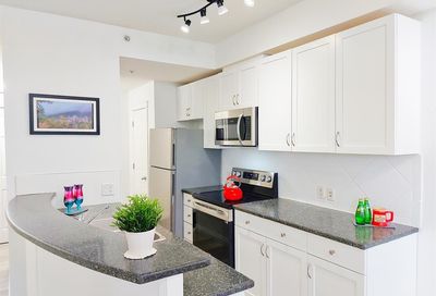 438, 930 CENTRE Avenue NE Calgary AB T2E9C8
