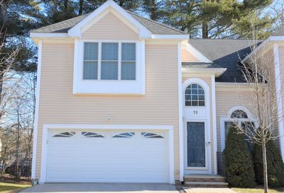 13 Knowlton Cir Upton MA 01568