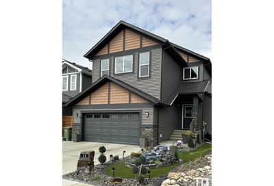 11 Red Fox Way St. Albert AB T8N7T6
