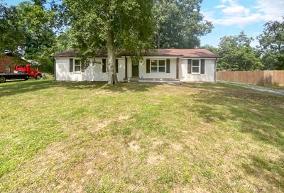 37 Leonard Dr Clarksville TN 37042