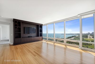 340 E Randolph Street Chicago IL 60601