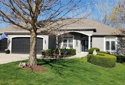 10427 River Hills Place Parkville MO 64152