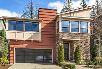 915 Pine Crest Circle NE Issaquah WA 98029