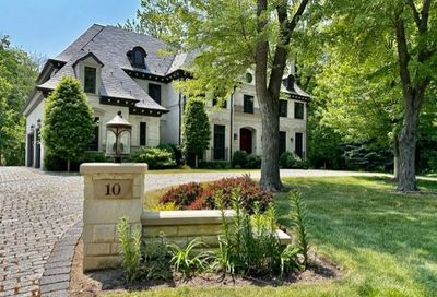 10 Lakewood Drive Glencoe IL 60022