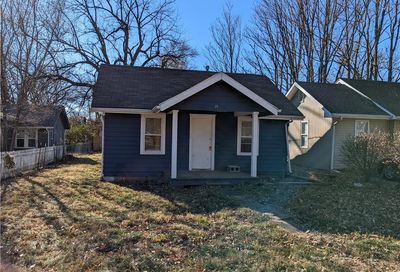 19 E 78 Th Terrace Kansas City MO 64114