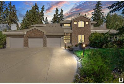 16 West Point WD NW Edmonton AB T5T5N5