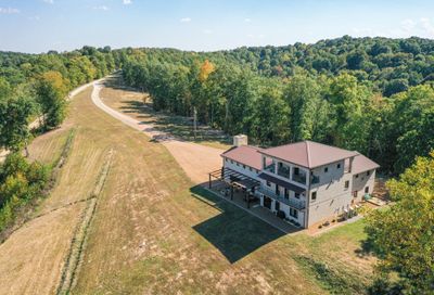66 Shawnokee Trl Charlotte TN 37036