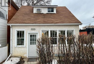 723 7 Street SE Medicine Hat AB T1A1K7