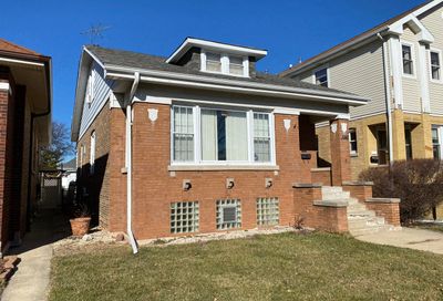 5748 W Eastwood Avenue Chicago IL 60630
