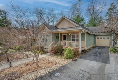 28 Avonlea Lane Flat Rock NC 28731