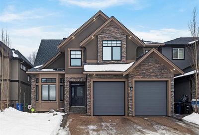 52 Rockyvale Green NW Calgary AB T3G0E3