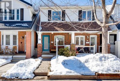 34 HASLETT AVE Toronto ON M4L3R2