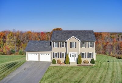 95 A Campbell St Rutland MA 01543