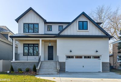 7034 N Sioux Avenue Chicago IL 60646