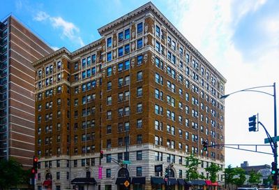 2756 N Pine Grove Avenue Chicago IL 60614