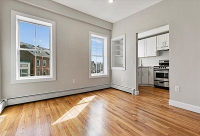 74 Park St Chelsea MA 02150