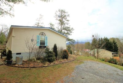 2 Whisper Street Clyde NC 28721